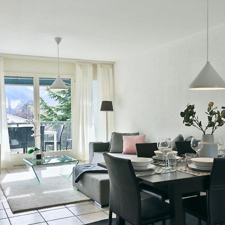 Large Modern Apartment In A Residential Area In Sierre Kültér fotó