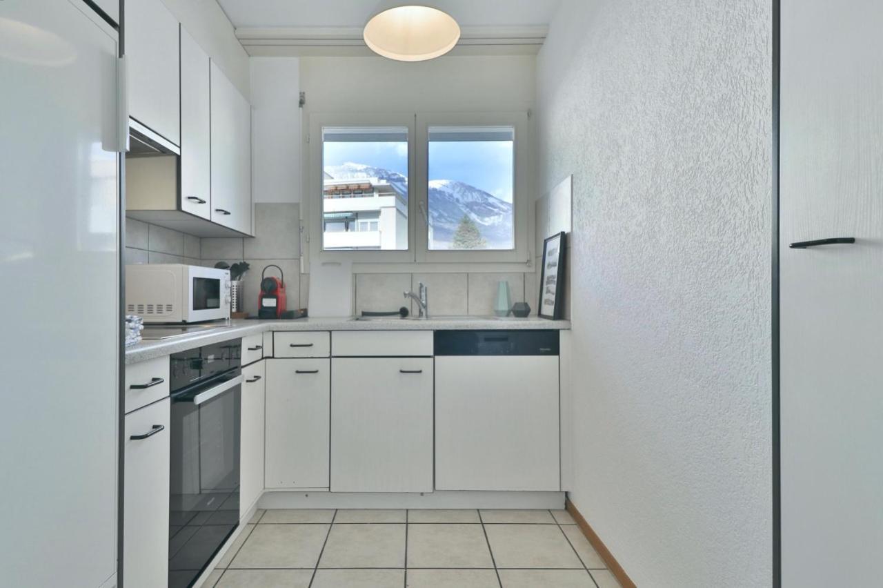 Large Modern Apartment In A Residential Area In Sierre Kültér fotó